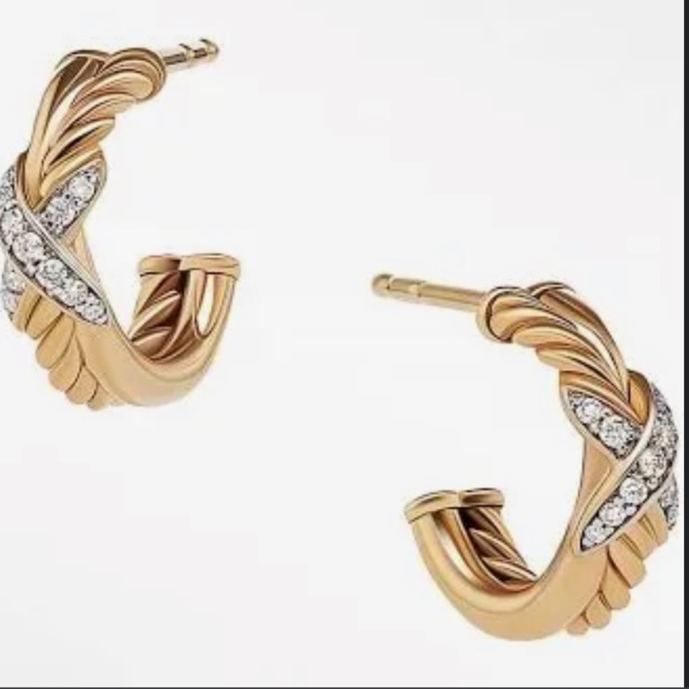 David Yurman X Petite 18K Yellow Gold & Pavé Diamond Huggie Hoop Earrings - Picture 3 of 7